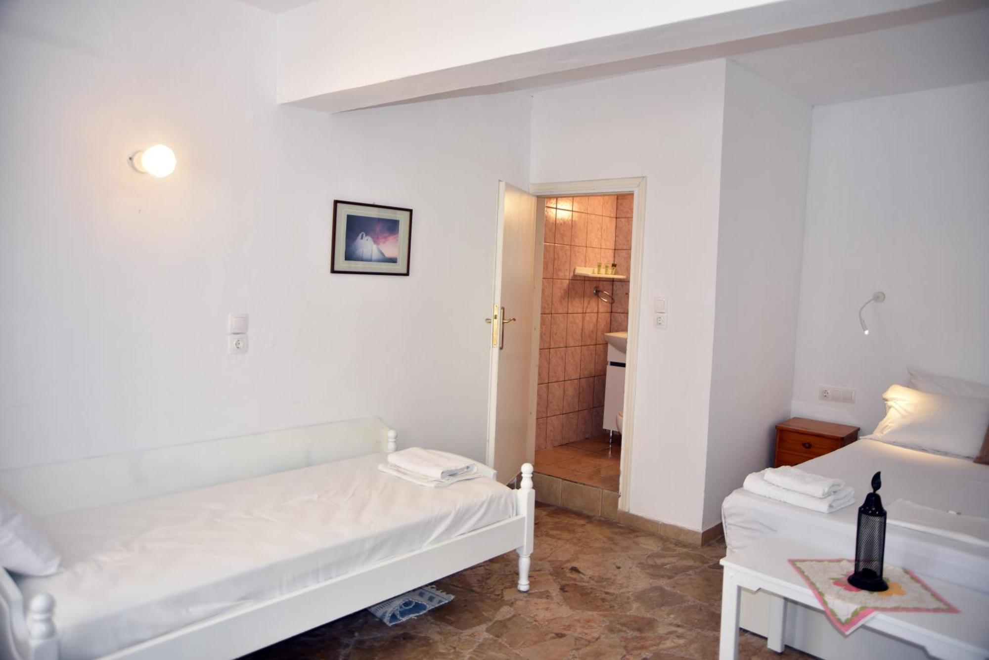 Jimmy'S Apartments Питагорио Екстериор снимка